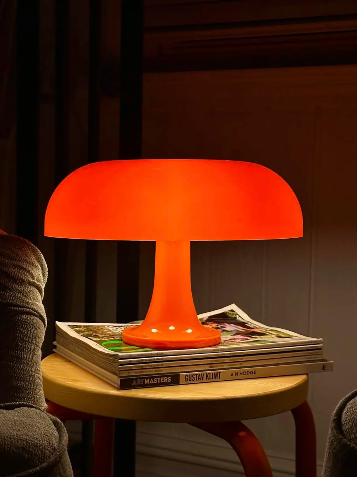 Italian Designer LED Mushroom Table Lamp – Modern Minimalist Bedside Light