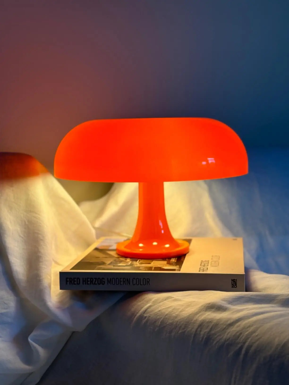 Italian Designer LED Mushroom Table Lamp – Modern Minimalist Bedside Light