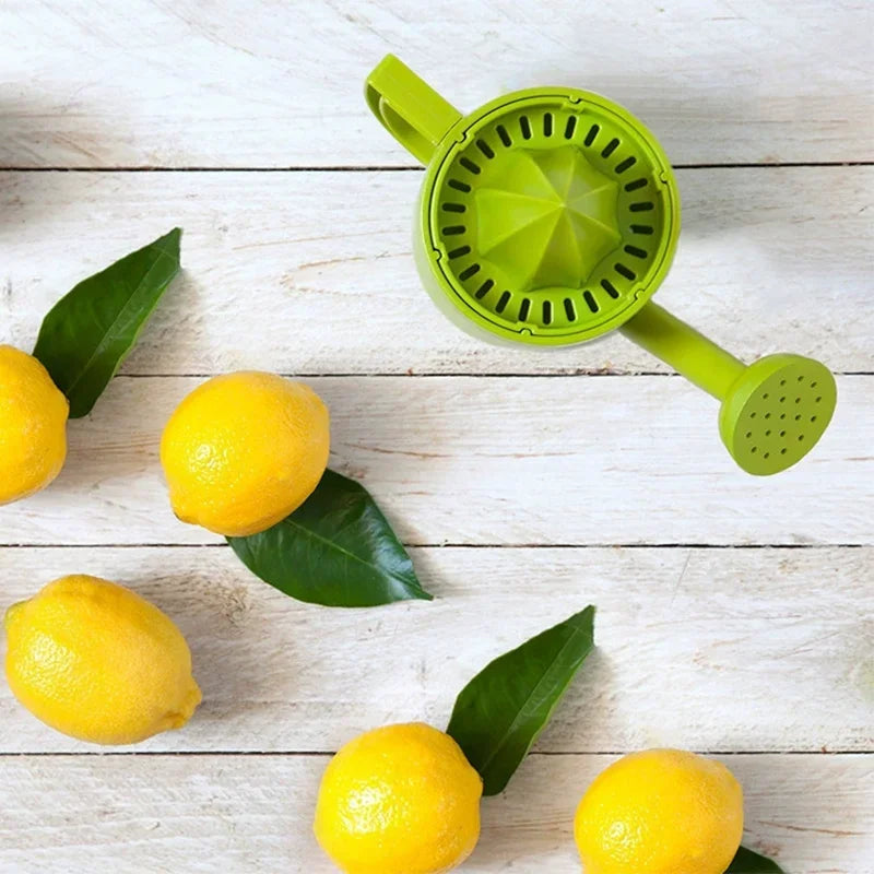 Mini Manual Lemon Juicer – Watering Can Shape Citrus Squeezer