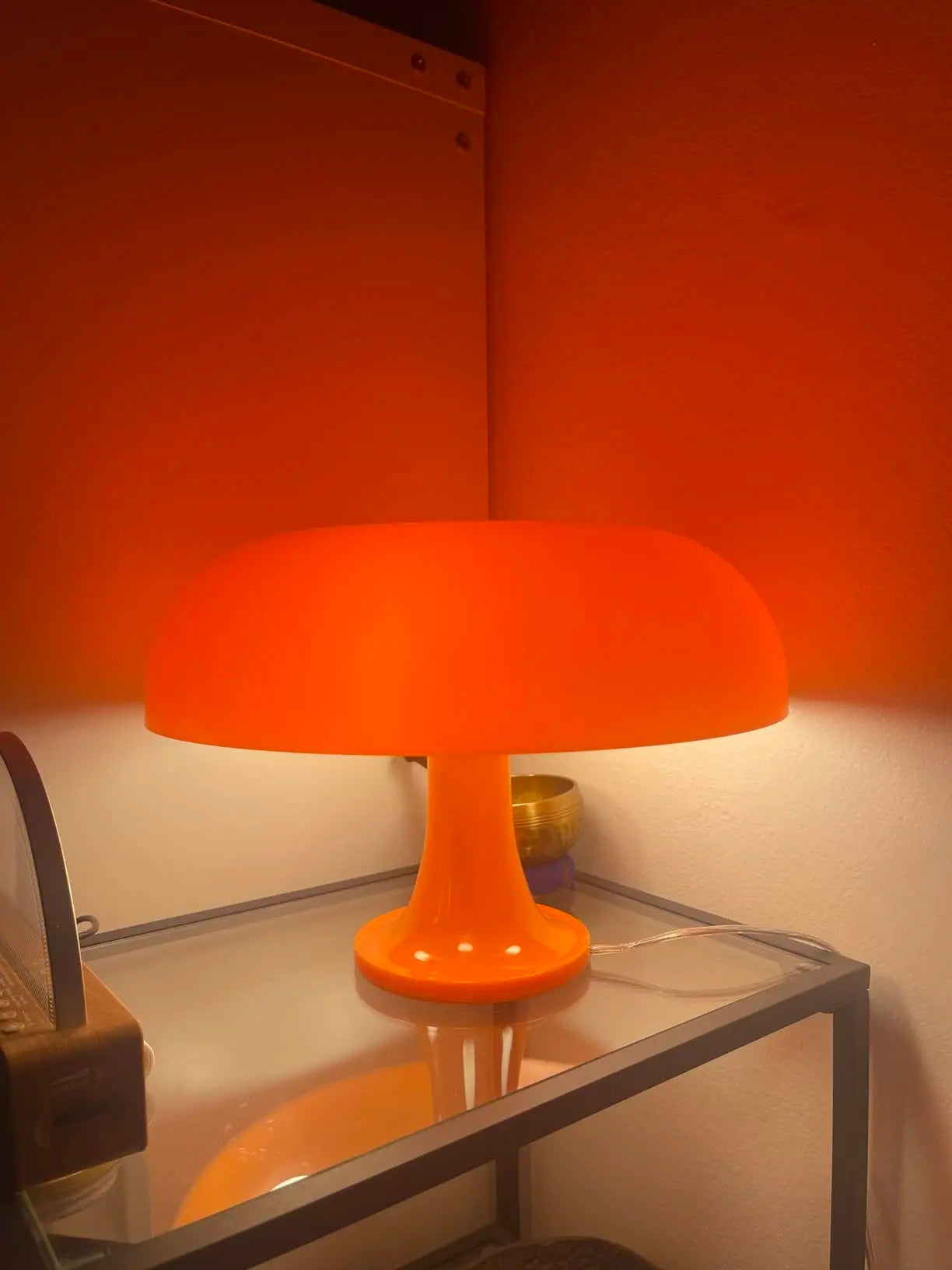 Italian Designer LED Mushroom Table Lamp – Modern Minimalist Bedside Light